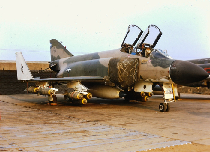 F-4E Phantom - Gear down // Clear canopy main image 1